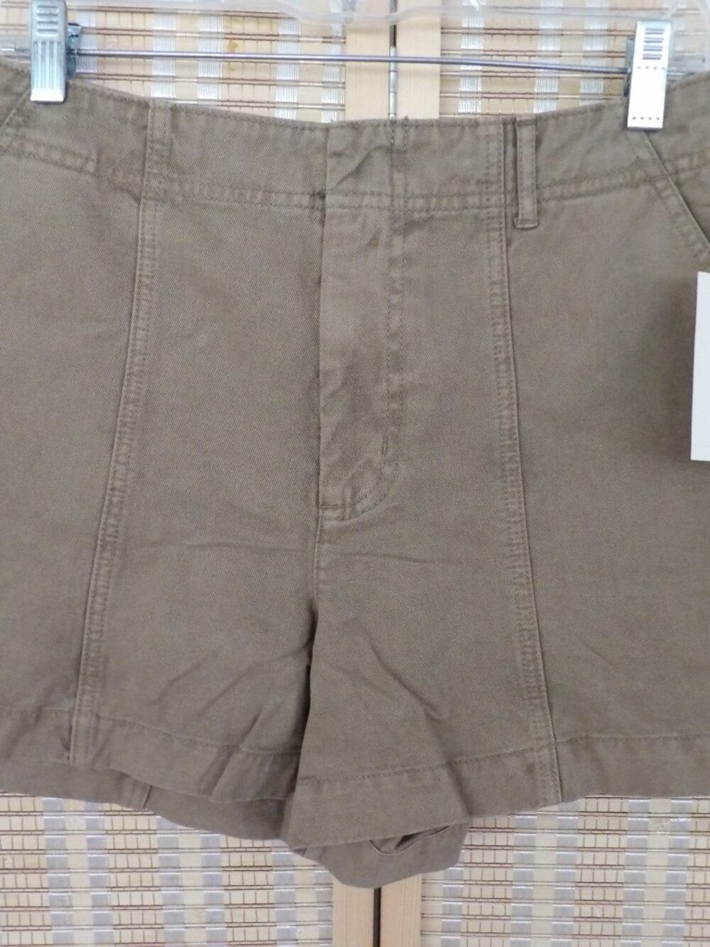 NWT Women's Universal Thread Size 8 High Rise Brown Trouser Shorts